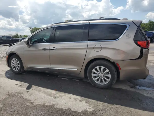 2C4RC1BG5HR704842 2017 CHRYSLER PACIFICA - Image 2