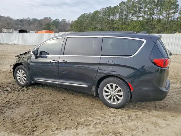 2C4RC1BG5HR708244 2017 CHRYSLER PACIFICA - Image 2