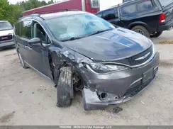 2C4RC1BG5HR710916 2017 CHRYSLER PACIFICA