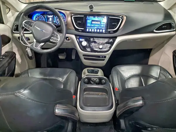 2C4RC1BG5HR720068 2017 CHRYSLER PACIFICA - Image 8