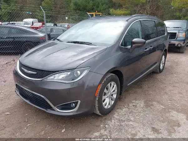 2C4RC1BG5HR720491 2017 CHRYSLER PACIFICA - Image 2