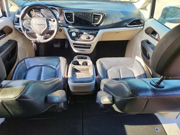 2C4RC1BG5HR721947 2017 CHRYSLER PACIFICA - Image 8