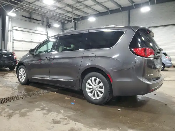 2C4RC1BG5HR721950 2017 CHRYSLER PACIFICA - Image 2