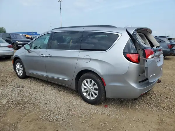 2C4RC1BG5HR739591 2017 CHRYSLER PACIFICA - Image 2