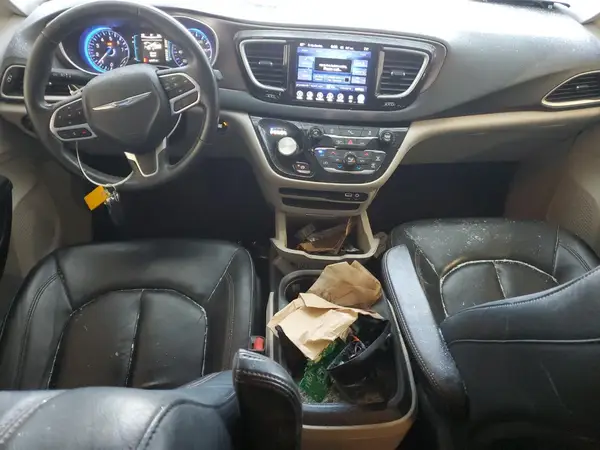 2C4RC1BG5HR743656 2017 CHRYSLER PACIFICA - Image 8