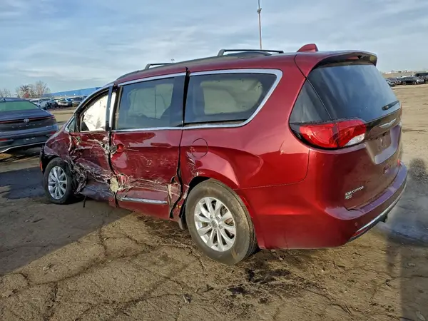 2C4RC1BG5HR758934 2017 CHRYSLER PACIFICA - Image 2