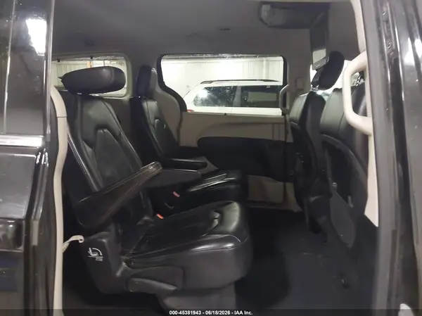 2C4RC1BG5HR759310 2017 CHRYSLER PACIFICA - Image 8