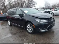 2C4RC1BG5HR762658 2017 CHRYSLER PACIFICA