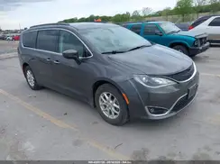 2C4RC1BG5HR771361 2017 CHRYSLER PACIFICA