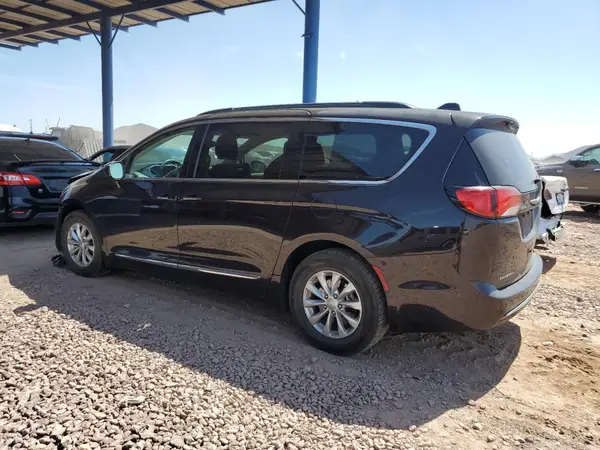 2C4RC1BG5HR776981 2017 CHRYSLER PACIFICA - Image 2