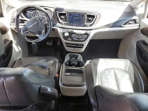 2C4RC1BG5HR776981 2017 CHRYSLER PACIFICA - Image 8