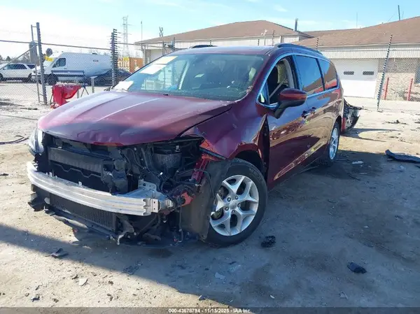 2C4RC1BG5HR782120 2017 CHRYSLER PACIFICA - Image 2