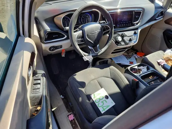 2C4RC1BG5HR782134 2017 CHRYSLER PACIFICA - Image 8