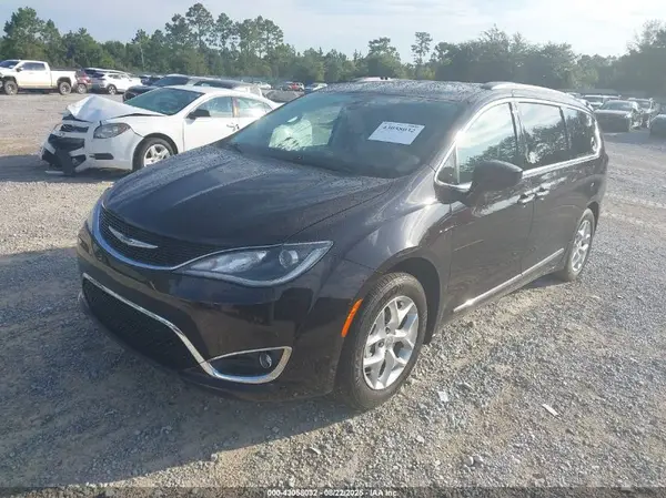 2C4RC1BG5HR782621 2017 CHRYSLER PACIFICA - Image 2