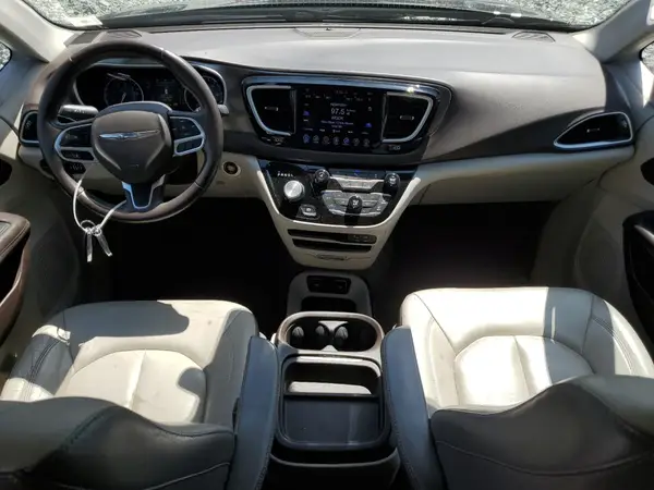 2C4RC1BG5HR794820 2017 CHRYSLER PACIFICA - Image 8