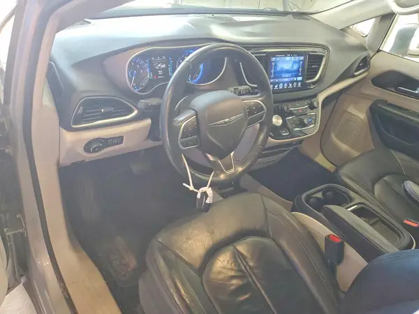 2C4RC1BG5HR795059 2017 CHRYSLER PACIFICA - Image 8