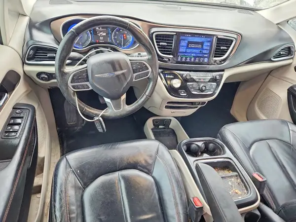 2C4RC1BG5HR795580 2017 CHRYSLER PACIFICA - Image 8