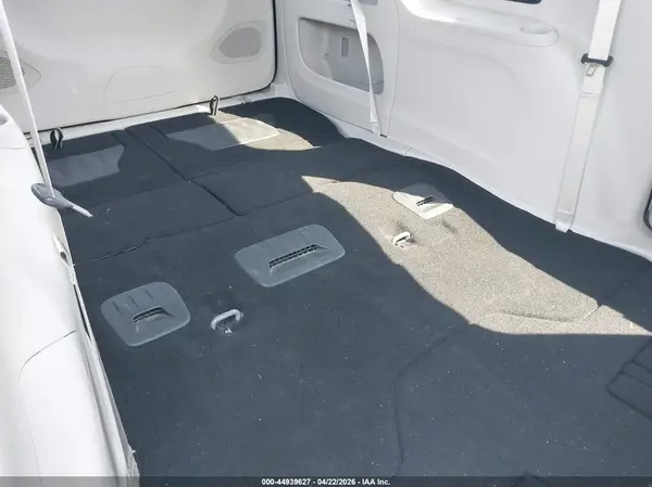 2C4RC1BG5HR803645 2017 CHRYSLER PACIFICA - Image 8