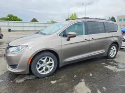 2C4RC1BG5HR809557 2017 CHRYSLER PACIFICA