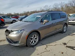 2C4RC1BG5HR810370 2017 CHRYSLER PACIFICA