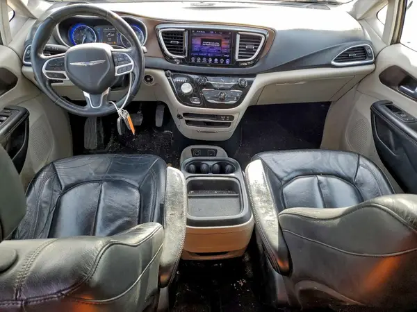 2C4RC1BG5HR810370 2017 CHRYSLER PACIFICA - Image 8