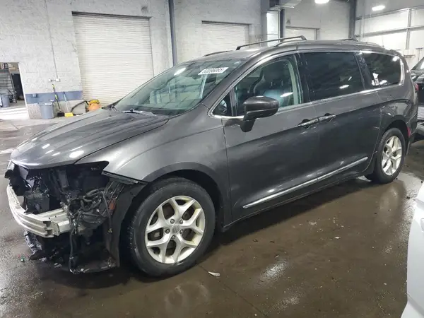 2C4RC1BG5HR810515 2017 CHRYSLER PACIFICA - Image 1