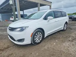 2C4RC1BG5HR810787 2017 CHRYSLER PACIFICA