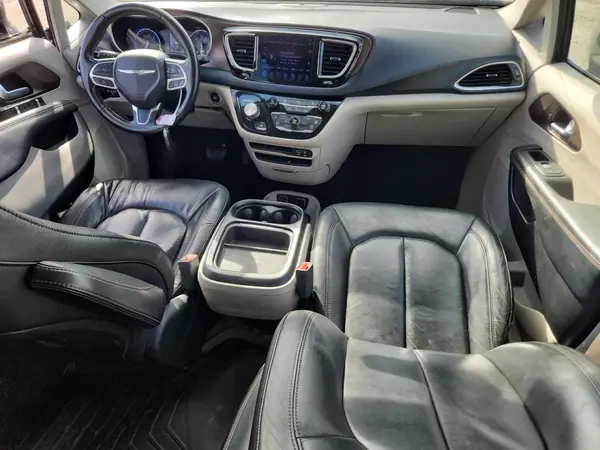 2C4RC1BG5HR820638 2017 CHRYSLER PACIFICA - Image 8