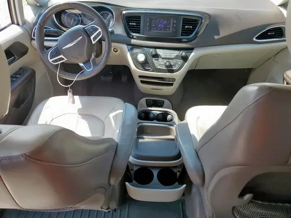 2C4RC1BG5HR821434 2017 CHRYSLER PACIFICA - Image 8