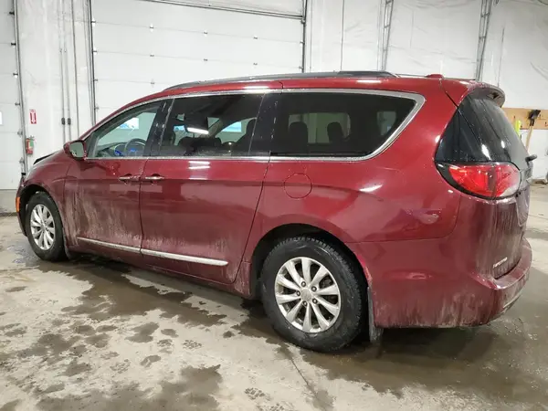2C4RC1BG5HR823698 2017 CHRYSLER PACIFICA - Image 2