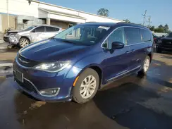 2C4RC1BG5HR831879 2017 CHRYSLER PACIFICA