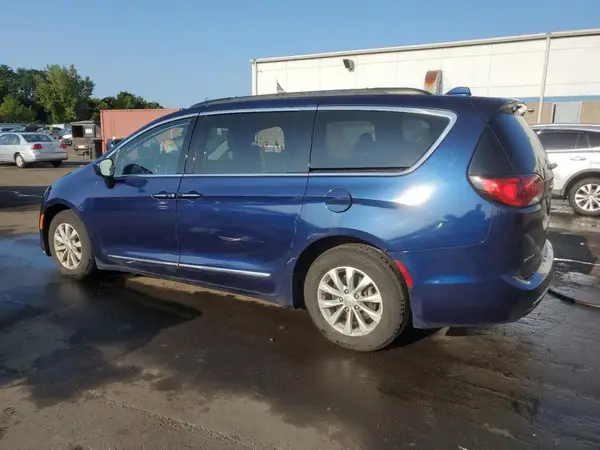 2C4RC1BG5HR831879 2017 CHRYSLER PACIFICA - Image 2