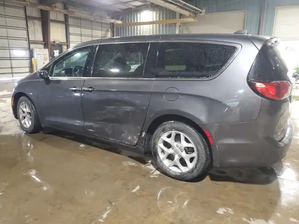 2C4RC1BG5HR841277 2017 CHRYSLER PACIFICA - Image 2