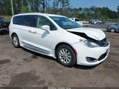 2C4RC1BG5JR103372 2018 CHRYSLER PACIFICA
