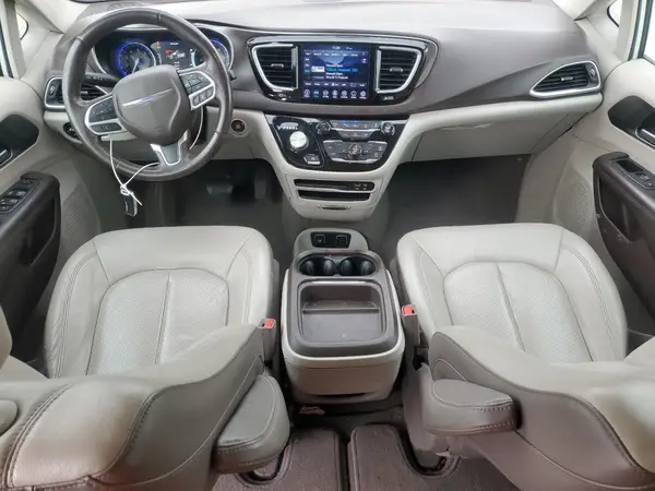 2C4RC1BG5JR113545 2018 CHRYSLER PACIFICA - Image 8