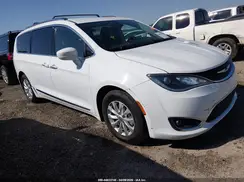 2C4RC1BG5JR119636 2018 CHRYSLER PACIFICA