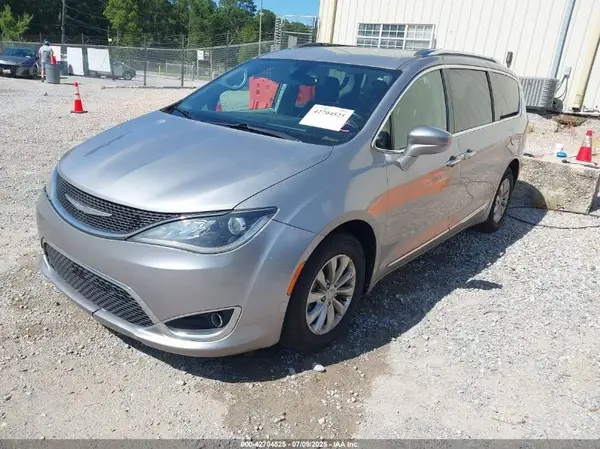 2C4RC1BG5JR120091 2018 CHRYSLER PACIFICA - Image 2