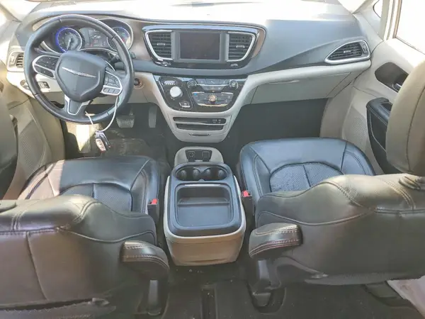 2C4RC1BG5JR120110 2018 CHRYSLER PACIFICA - Image 8