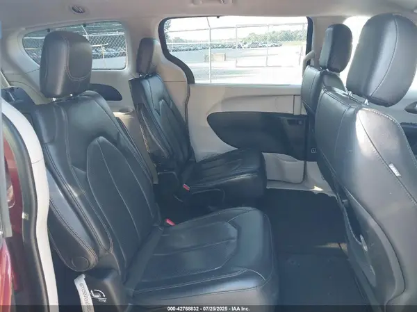 2C4RC1BG5JR120558 2018 CHRYSLER PACIFICA - Image 8