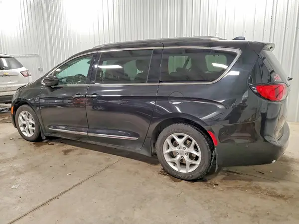2C4RC1BG5JR121631 2018 CHRYSLER PACIFICA - Image 2