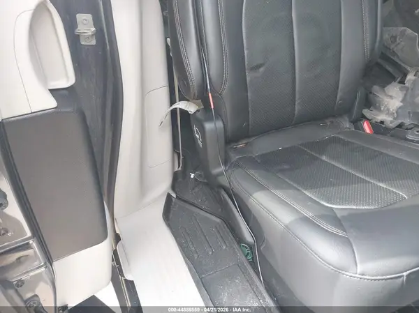 2C4RC1BG5JR123069 2018 CHRYSLER PACIFICA - Image 8