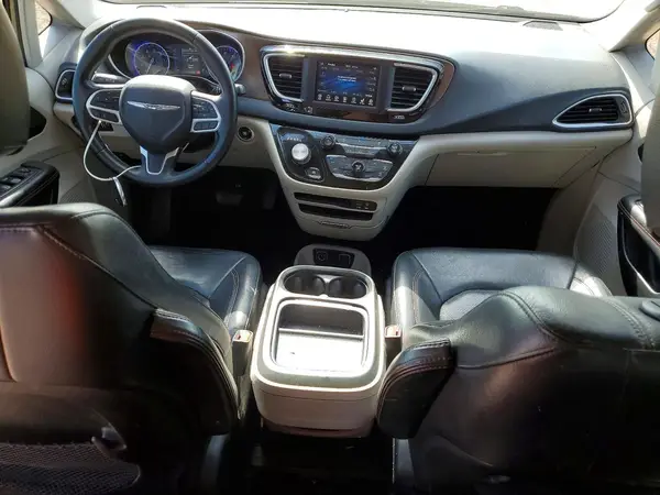 2C4RC1BG5JR127378 2018 CHRYSLER PACIFICA - Image 8