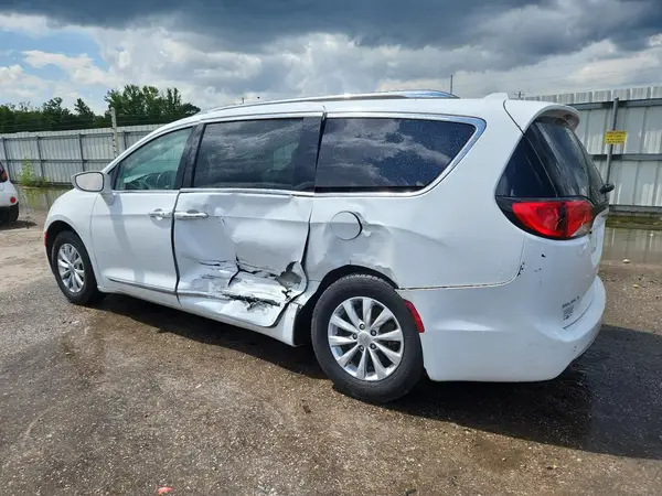 2C4RC1BG5JR141507 2018 CHRYSLER PACIFICA - Image 2