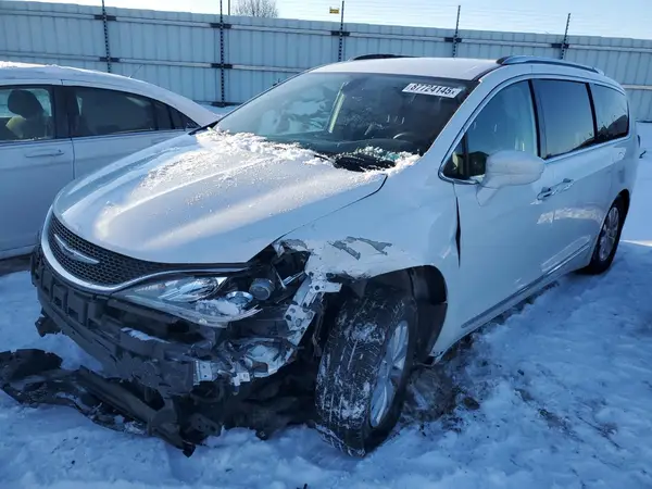 2C4RC1BG5JR149526 2018 CHRYSLER PACIFICA - Image 1