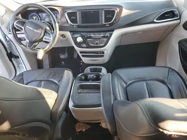 2C4RC1BG5JR149526 2018 CHRYSLER PACIFICA - Image 8