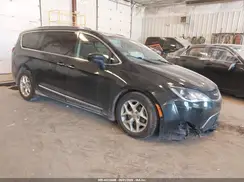 2C4RC1BG5JR166956 2018 CHRYSLER PACIFICA