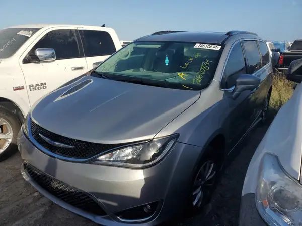 2C4RC1BG5JR174345 2018 CHRYSLER PACIFICA - Image 1