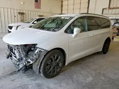 2C4RC1BG5JR182574 2018 CHRYSLER PACIFICA