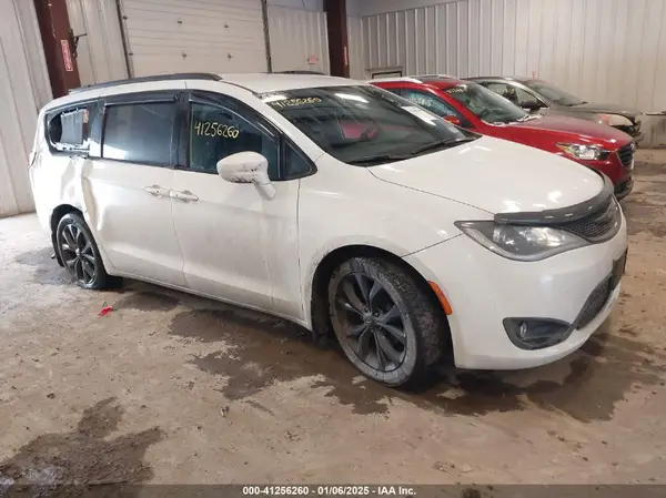 2C4RC1BG5JR193591 2018 CHRYSLER PACIFICA - Image 1