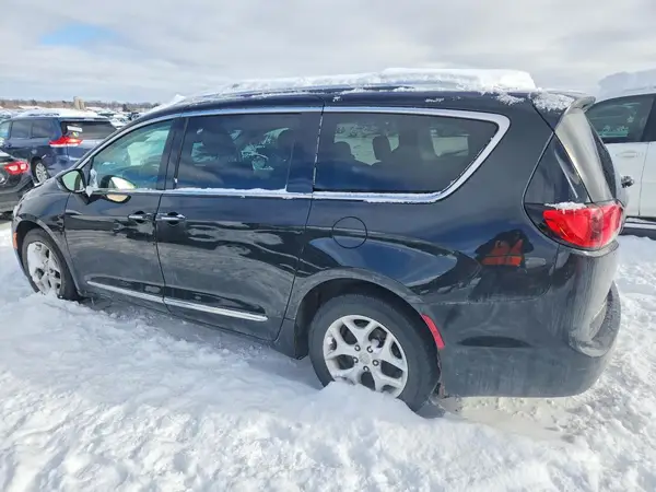 2C4RC1BG5JR203956 2018 CHRYSLER PACIFICA - Image 2